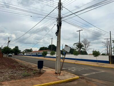 Imagem da notícia Vereadores solicitam manutenção em cabos de energia e reforço na fiscalização de telecomunicações em Costa Rica